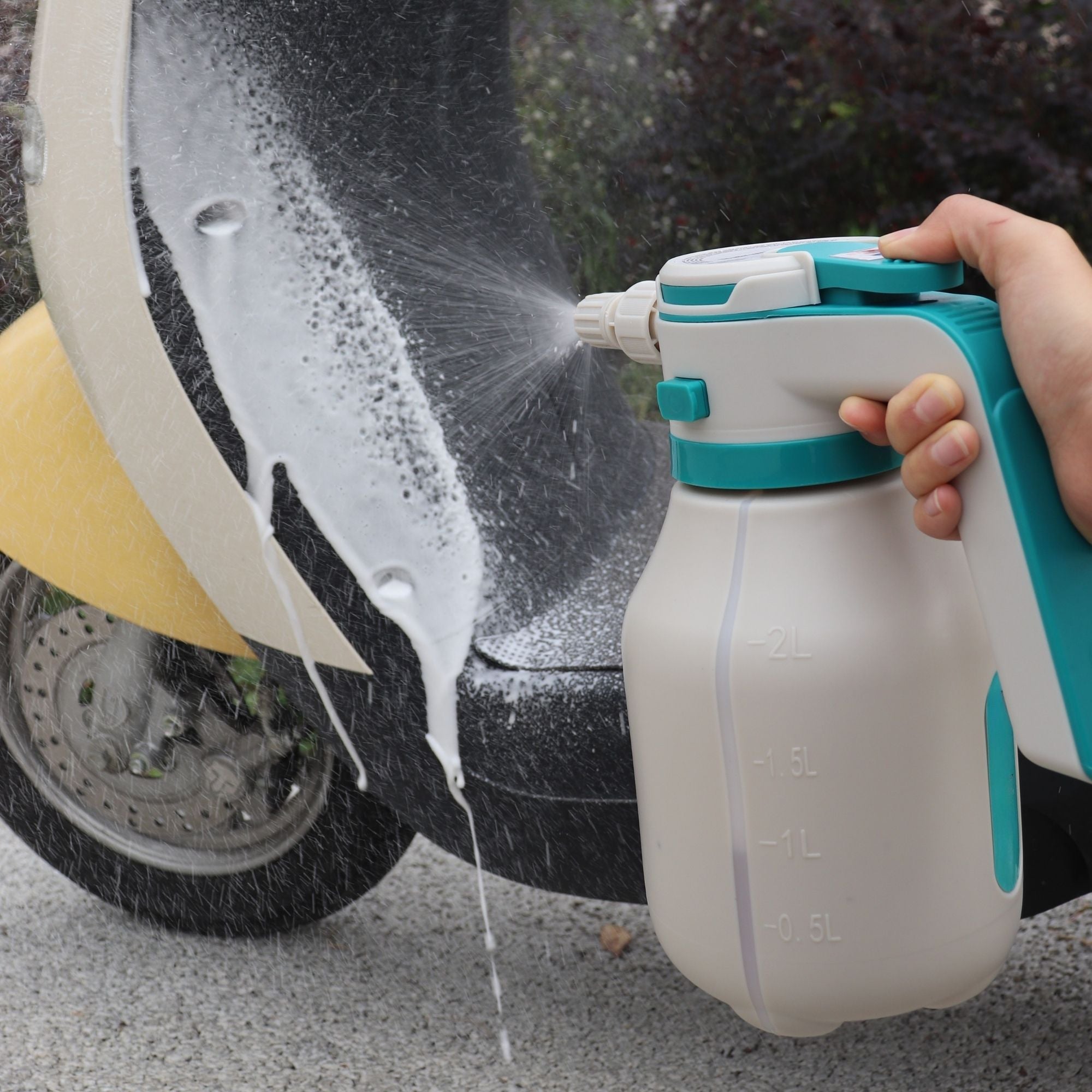 Airmag electric foam sprayer for car and bike
